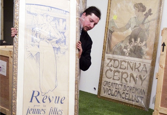 Z píprav na výstavu Ivan Lendl: Alfons Mucha v Obecním dom