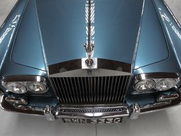 V technickém muzeu v Teli pibyl nový exponát. Krasavec - automobil Rolls...