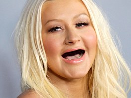 Christina Aguilera bez zub