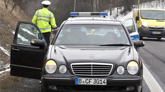 Ve stedu policie ebrajc Rumuny pokutovala u Pakapole mezi Velemnem a Boislav.