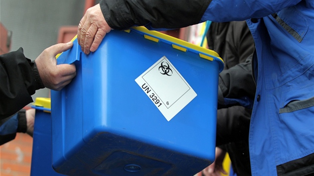 Ve vykovsk spalovn zlikvidovali za dohledu ozbrojenc na pl tuny drog a zabavench lk.