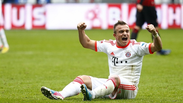 JE DOHRNO! Zpas s Frankfurtem skonil a Xherdan Shaqiri u v, e jeho Bayern letos vyhrl bundesligu.