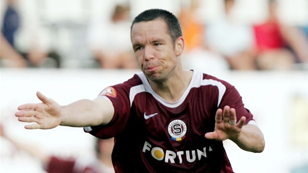 Sparanský fotbalista Pavel Horváth pi utkání s Olomoucí. (21. kvtna 2007)