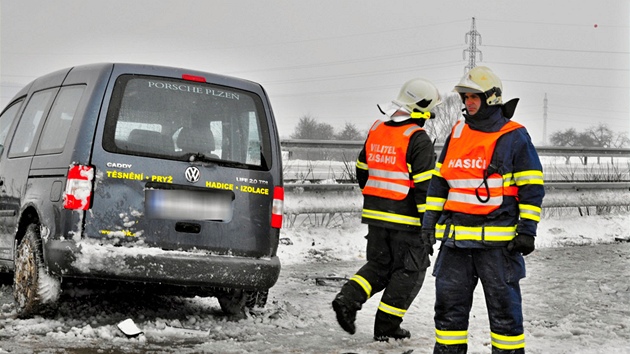 Hasii zasahuj u dopravn nehody na Olomoucku. (3. dubna 2013)