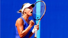 Tenistka Barbora Záhlavová - Strýcová pi turnaji ECM Prague Open (16. ervence