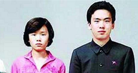 Teta mladého vdce KLDR Kim Kjong-hi a její nedávno popravený manel ang Song-tchek na archivním snímku