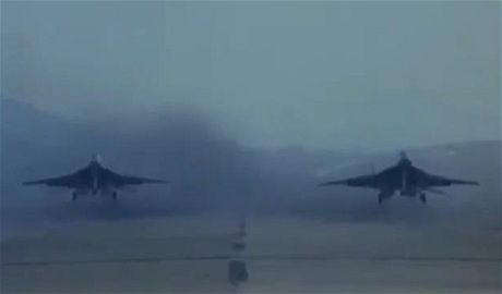 Severokorejsk letouny MiG-29 na zbru z propagandistickho videa