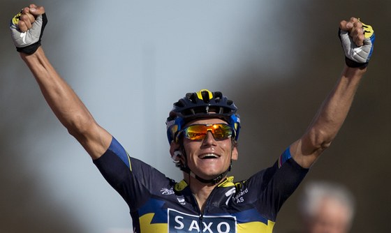 Tak oslavoval Roman Kreuziger, kdy v roce 2013 ovládl po sólovém úniku Amstel Gold Race.