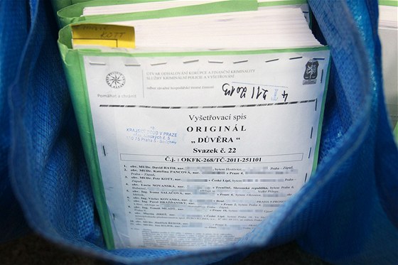 Dokumenty v kauze Davida Ratha mají dohromady 103 svazk.