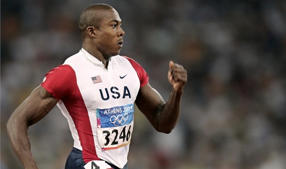 Americký sprinter Shawn Crawford na olympijských hrách v Aténách 