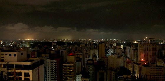 V Brazílii krátce po desáté hodin zhasla celá msta (11. listopadu 2009)