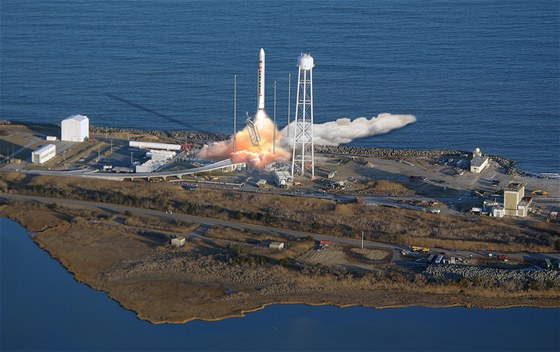 Grafická pedstava startu rakety Antares 