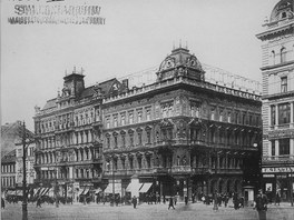 Pvodn vzhled rohov budovy na adrese Vclavsk nmst 47 ped rokem 1922,...