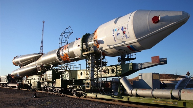 Doprava Sojuzu s lod Bion-M na odpalovac rampu v Bajkonuru