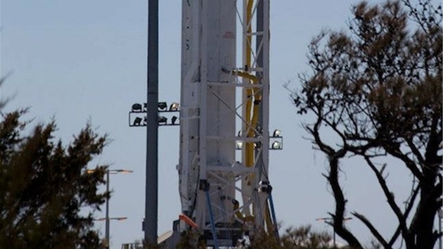 Raketa Antares na ramp