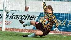 Jablonecký brankář Zdeněk Jánoš dostává gól z penalty v utkání s FC Petra... Jablonecký brankář Zdeněk Jánoš dostává gól z penalty v utkání s FC Petra...