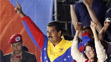 Venezuela se ponoila do tmy. Mohou za to odnoe faismu, tvrdí Maduro