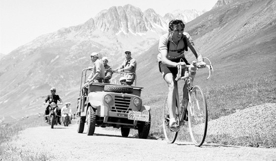 Italský cyklista Fausto Coppi