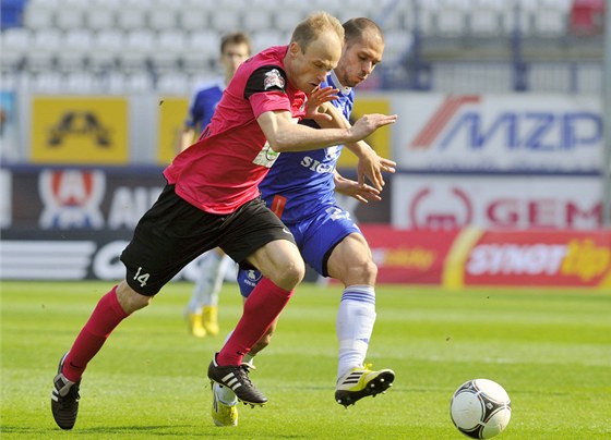 David Jarolím (vlevo) v utkání proti Olomouci
