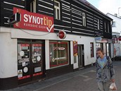 Novoborský bar Pivní pomoc, kde se takzvaný mačetový útok v srpnu 2011 odehrál. Novoborský bar Pivní pomoc, kde se takzvaný mačetový útok v srpnu 2011 odehrál.