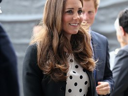 Thotná vévodkyn z Cambridge Catherine (26. dubna 2013)