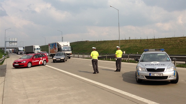 Nehoda dvou kamion a dodvky na Praskm okruhu.