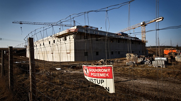 Rozestavn Centrum Majk v osad Pty na Kivokltsku (5. bezna 2013)