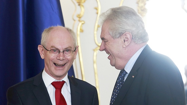 Prezident Milo Zeman se na Praskm hrad setkal s pedsedou Evropsk rady Hermanem Van Rompuyem. (25. dubna 2013)