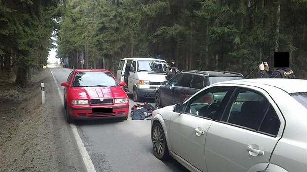 Zsahov jednotka zadrela hlavy gangu na silnici u Rytska na Jihlavsku.