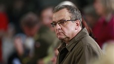 Na mši dorazil i ministr financí Miroslav Kalousek... Na mši dorazil i ministr financí Miroslav Kalousek...