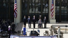 Slavnostního otevření Střediska bývalého prezidenta George W. Bushe se Slavnostního otevření Střediska bývalého prezidenta George W. Bushe se
