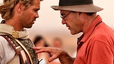 Oliver Stone a Colin Farrell pi natáení filmu Alexander Veliký