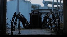 Robot Mantis (pomalu) vyráží na předváděcí jízdu Robot Mantis (pomalu) vyráží na předváděcí jízdu