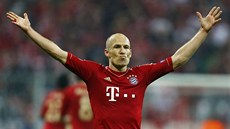 TO JSEM PROST JÁ. Arjen Robben z Bayernu Mnichov oslavuje gól proti Barcelon.