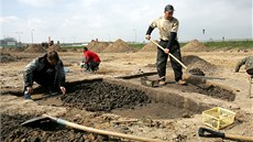 Archeologicky cenná naleziště pozůstatků vesnice z mladší doby kamenné nalezli Archeologicky cenná naleziště pozůstatků vesnice z mladší doby kamenné nalezli