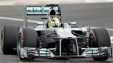 NEJRYCHLEJÍ. Pole position v Bahrajnu získal Nico Rosberg z Mercedesu.