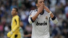 STŘELEC VEDOUCÍHO GÓLU. Mesut Özil z Realu madrid otevřel skóre proti Betisu STŘELEC VEDOUCÍHO GÓLU. Mesut Özil z Realu madrid otevřel skóre proti Betisu