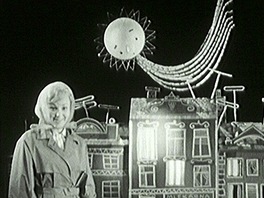 Rok 1965 piel s tradicí veerník (ukázka z píbhu Kluk a kometa). Vysílal...