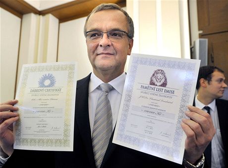 Ministr financí Miroslav Kalousek pedstavil na tiskové konferenci novou emisi