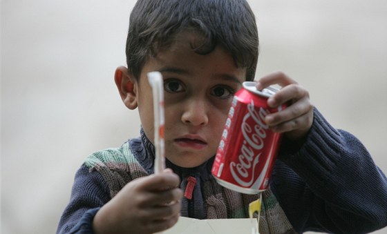 Coca-Cola pestane ve vech zemích s reklamou v poadech pro dti. 