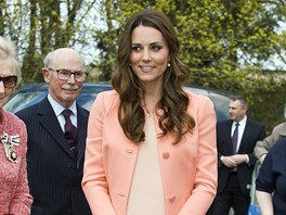 Thotná vévodkyn z Cambridge Catherine (29. dubna 2013)