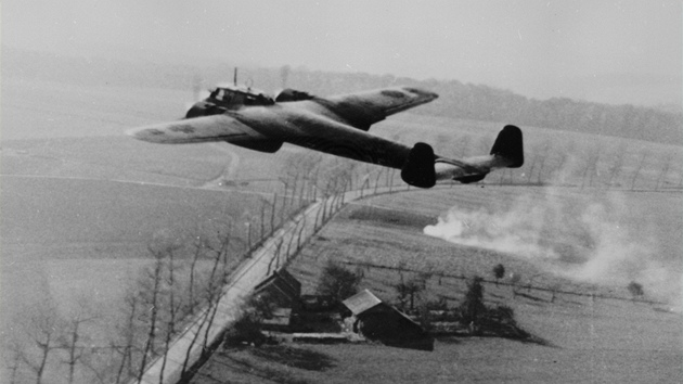 Nmeck bombardr Dornier Do 17Z nad anglickou krajinou 