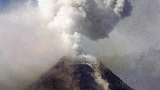 Filipnsk sopka Mayon pi erupci v roce 2009.