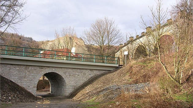 Viadukty, pes které jede praský Semmering.