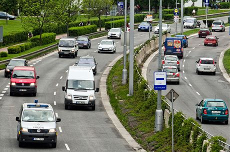 Houstnoucí provoz na hradeckém Goárov okruhu