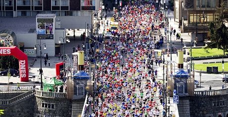 Dopravu v hlavním mst o víkendu zkomplikuje maraton. Ilustraní snímek