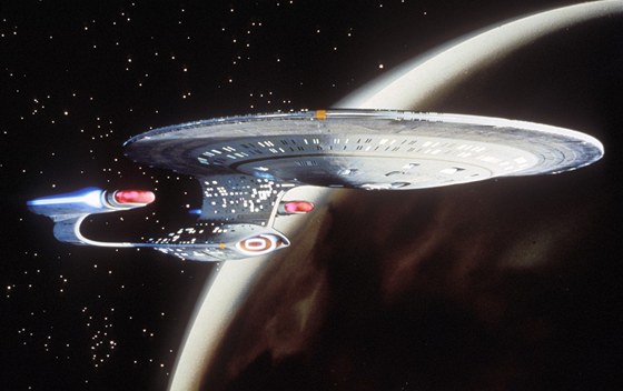 Lo Enterprise známá ze série Star Trek. Na snímku je USS Enterprise