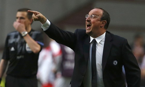 Rafael Benitez, trenér Chelsea, pi finále Evropské ligy.