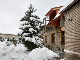 Zrekonstruovaný zemdlský statek s luxusní restaurací erný kohout v praském...