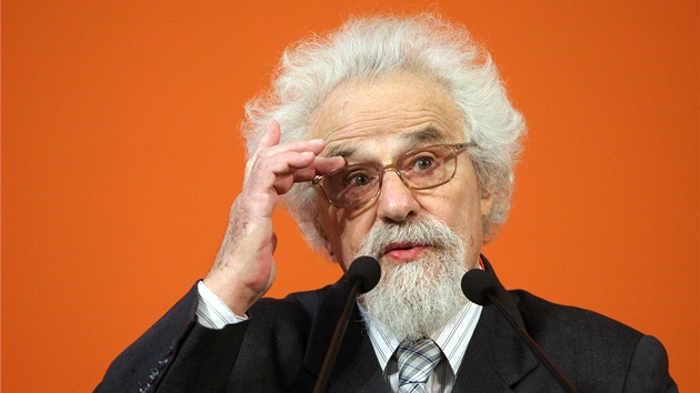 Ekonom, prognostik a politik Valtr Komárek